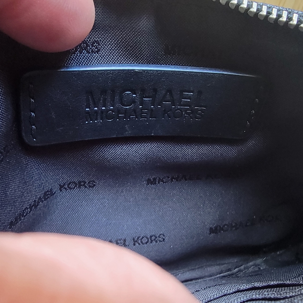 Michael Kors Black Wristlet. EUC. - Picture 7 of 11